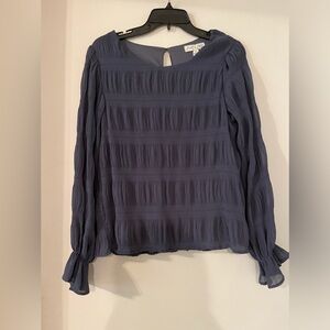 She + Sky Women’s small blue blouse